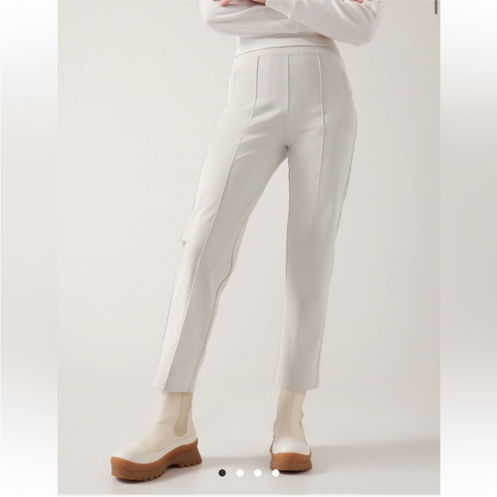 Athleta Birch Gray Headlands Hybrid Pant 10T